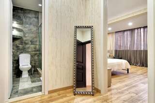 Отель Q&B Hotel Тбилиси-4